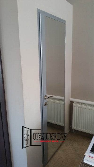 Врата по дизайн на интериорна врата с огледало подходяща за стаи и баня