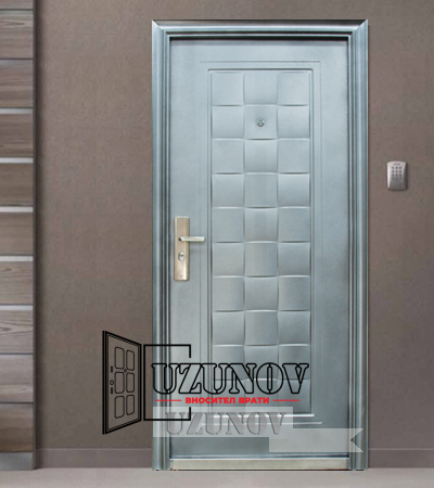 Метална врата 132 D1 Метална врата 132 D1